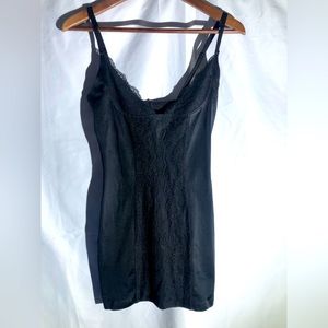 Secret By Victoria's Secret So Curvaceous Black Lace Shaping Slip Sz Medium